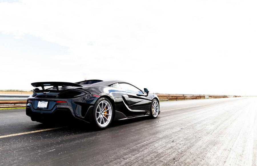 McLaren 600LT HPE1000 by Hennessey 2019 года  (фото 22 из 34)